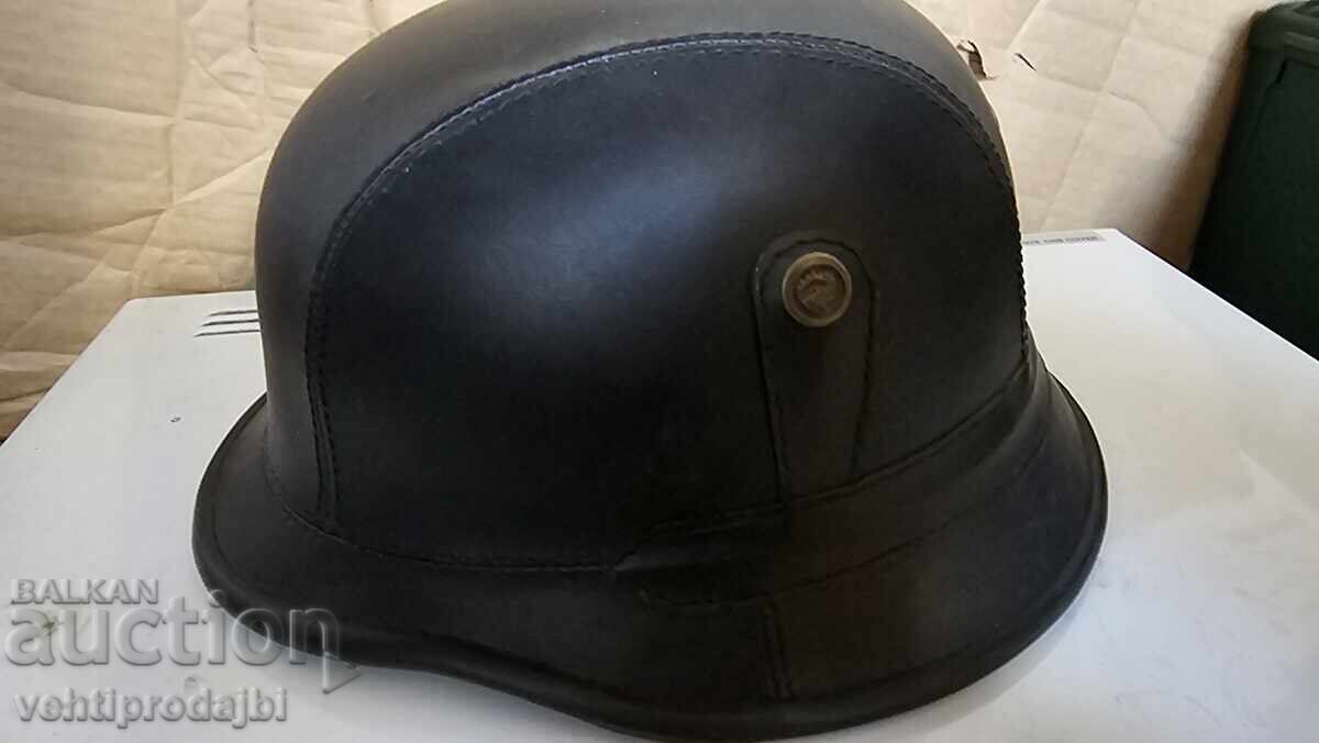 Delivery of Helmet, covered with leather/composite, lightweight/ Delivery of Helmet, covered with leather/composite, lightweight/