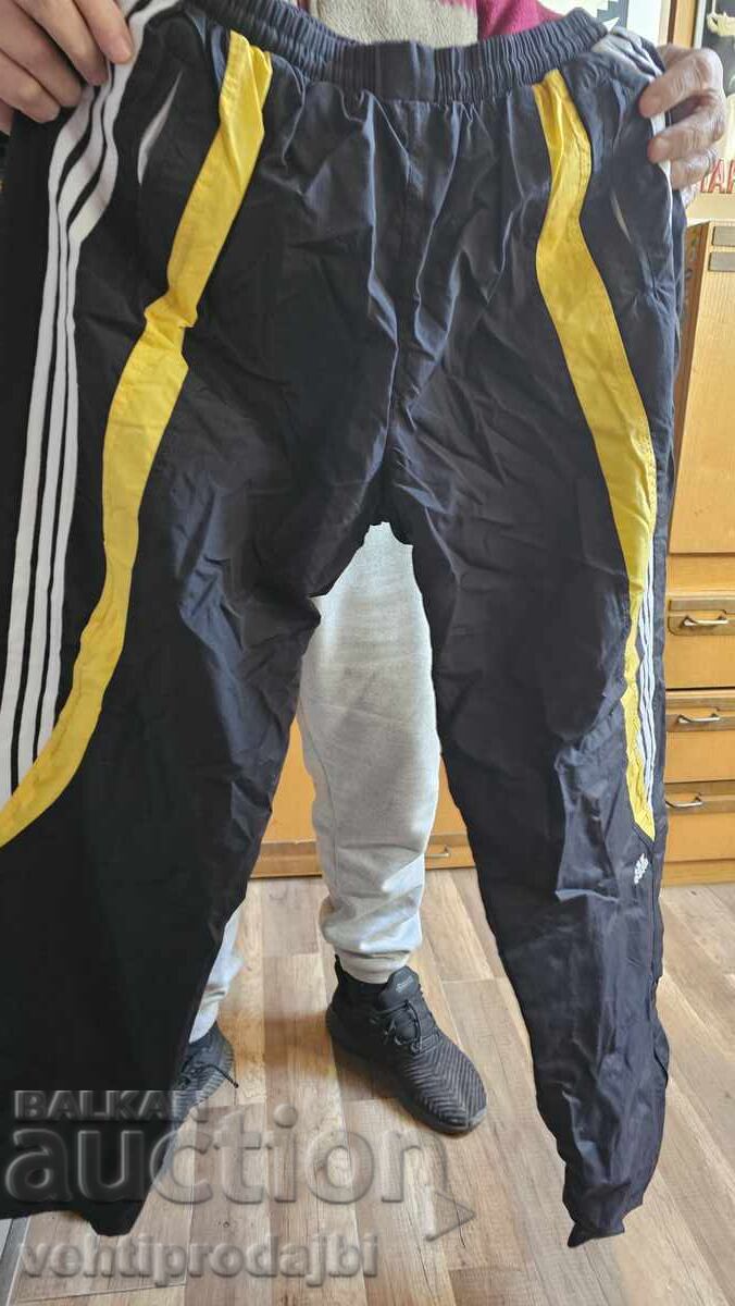 Delivery of Sneakers, bottom and top, brand new, adidas Delivery of Sneakers, bottom and top, brand new, adidas