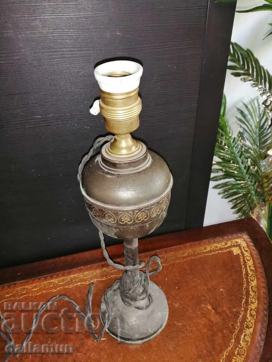 old metal lamp 30 cm with price 20.00 BGN | € 10.23 old metal lamp 30 cm with price 20.00 BGN | € 10.23