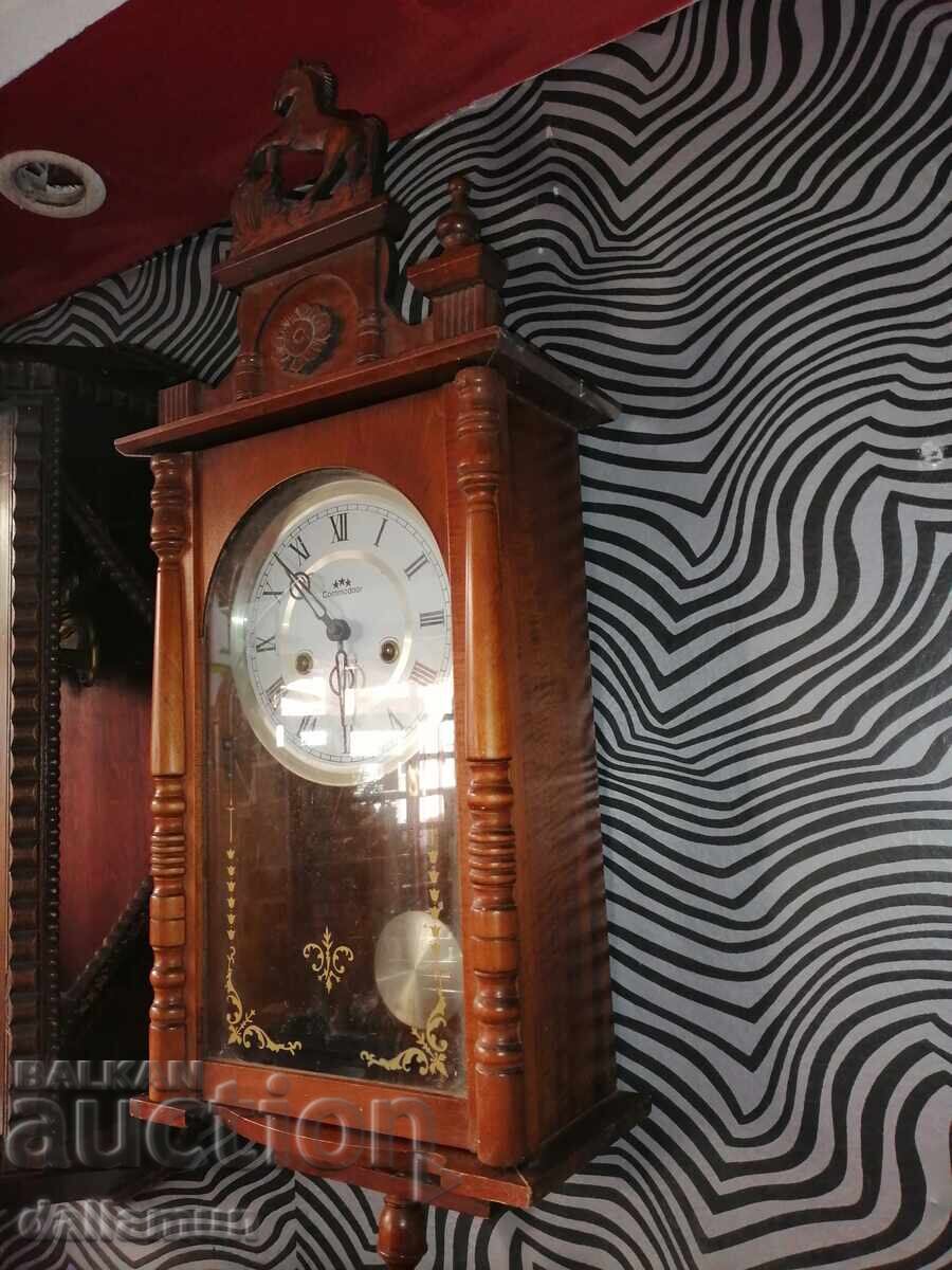 Auction old wooden wall clock Commodore Auction old wooden wall clock Commodore