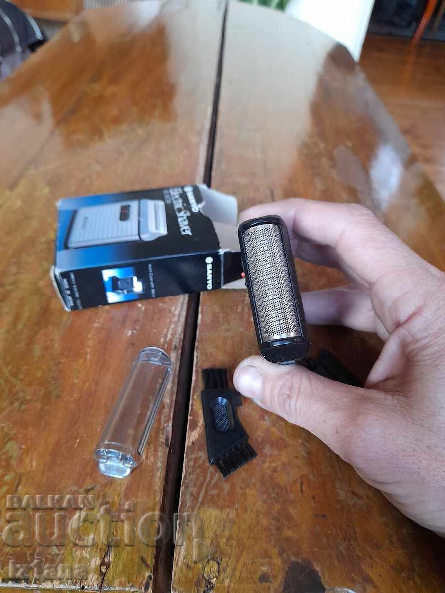 Old Sanyo shaver - 7 Old Sanyo shaver - 7