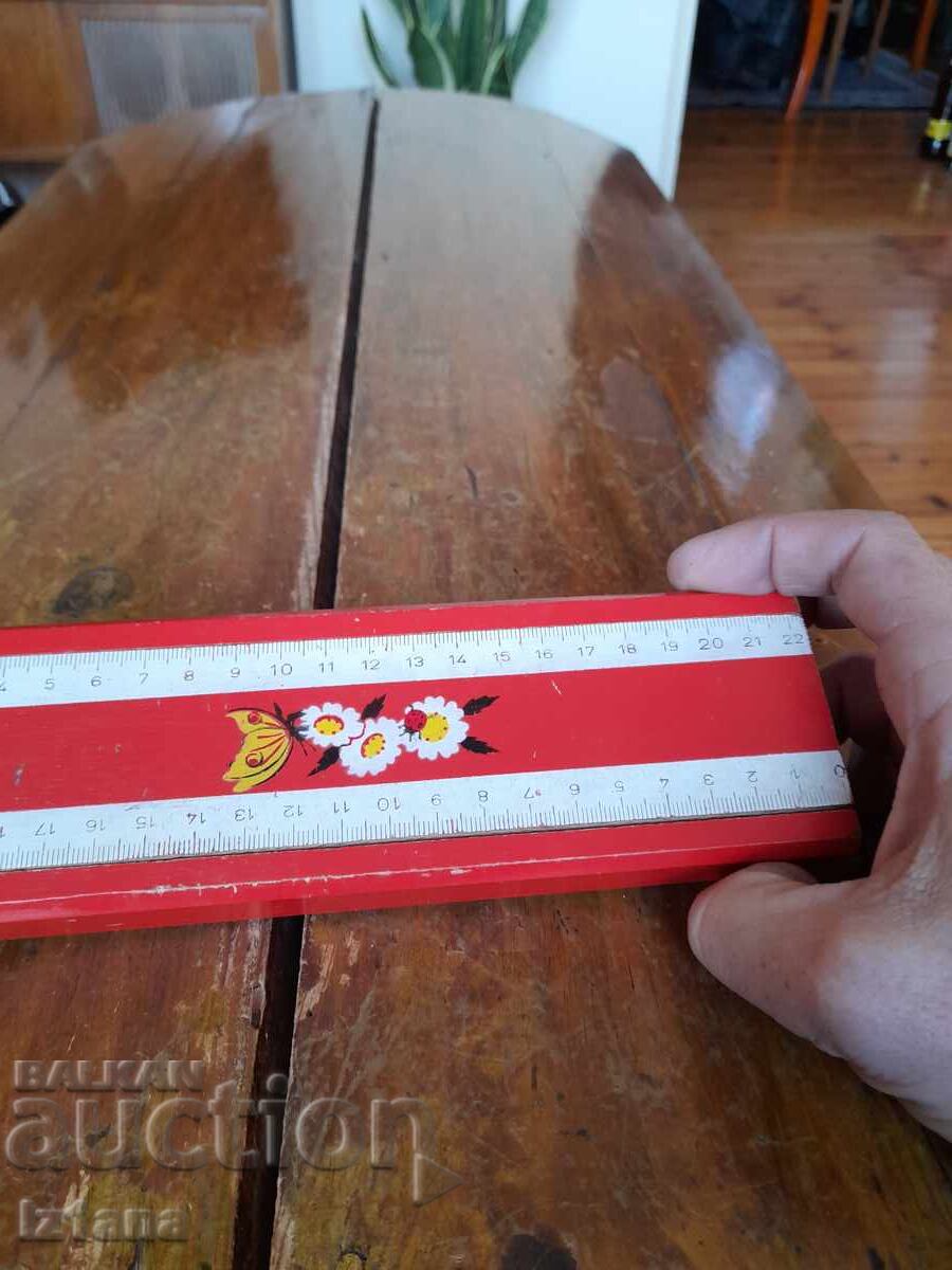 Δημοπρασία Ένα παλιό σχολικό κιτ Δημοπρασία Ένα παλιό σχολικό κιτ