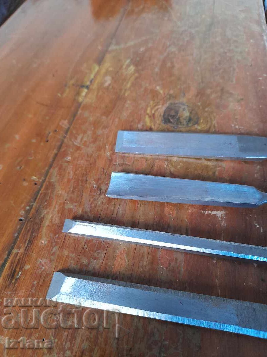 Delivery of Old carpenter's chisels Delivery of Old carpenter's chisels