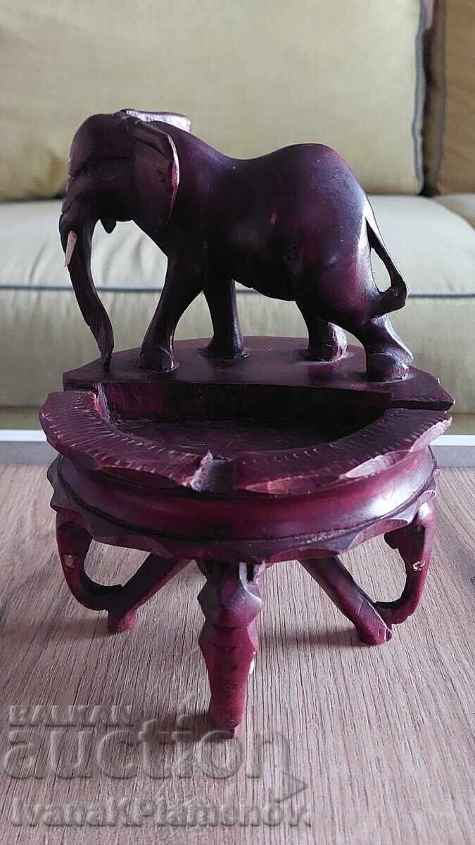 Delivery of Wood carving Africa for collectors Delivery of Wood carving Africa for collectors