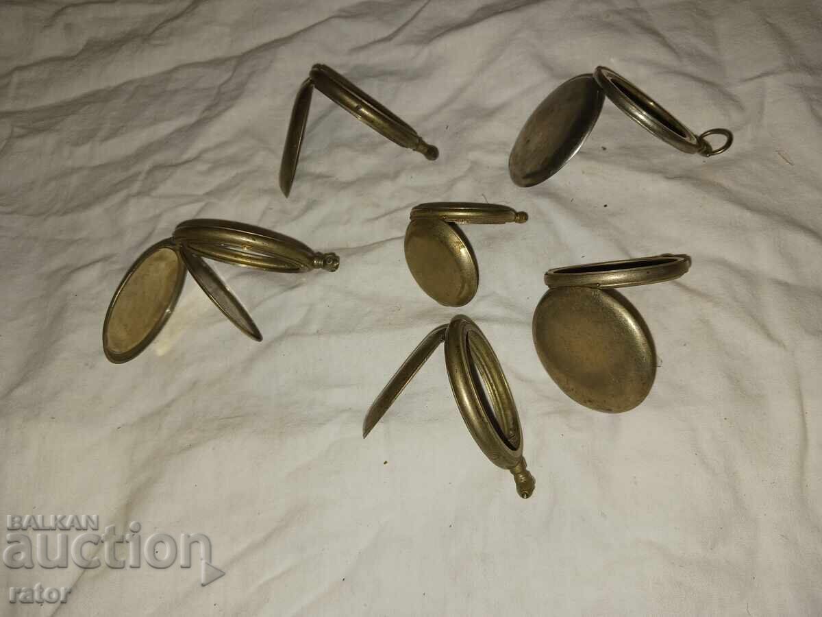 Cases with covers for old pocket watches - 6 pcs. Watch with price 20.00 BGN | € 10.23 Cases with covers for old pocket watches - 6 pcs. Watch with price 20.00 BGN | € 10.23