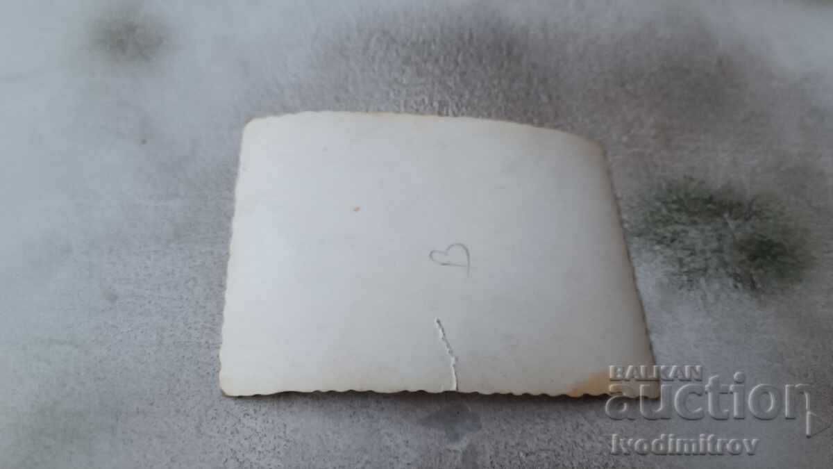 Photo Young girl with a sombrero with price 1.65 BGN | € 0.84