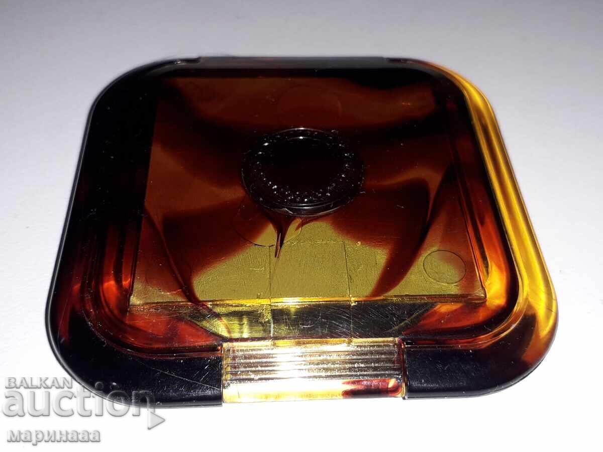 Auction VINTAGE MIRROR FOR A LADY'S BAG Auction VINTAGE MIRROR FOR A LADY'S BAG