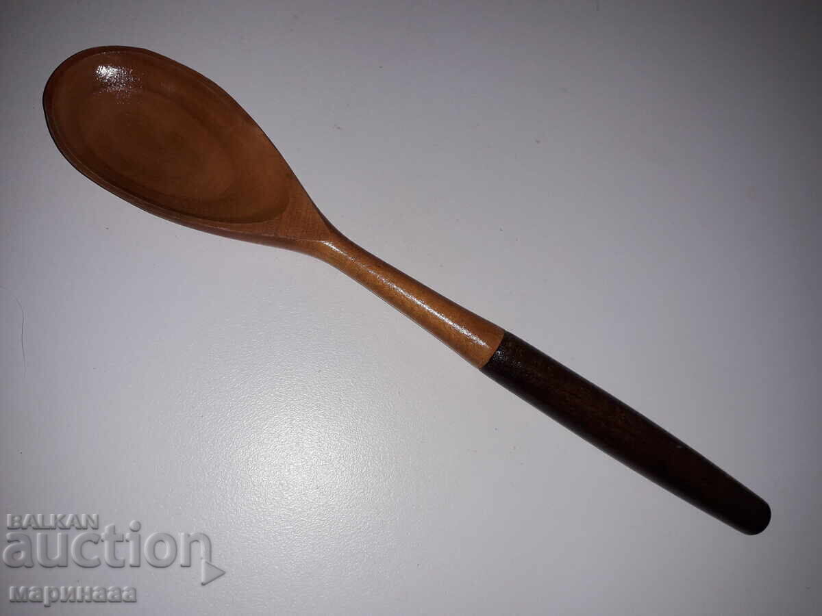 SPOON. 2 TYPES OF WOOD