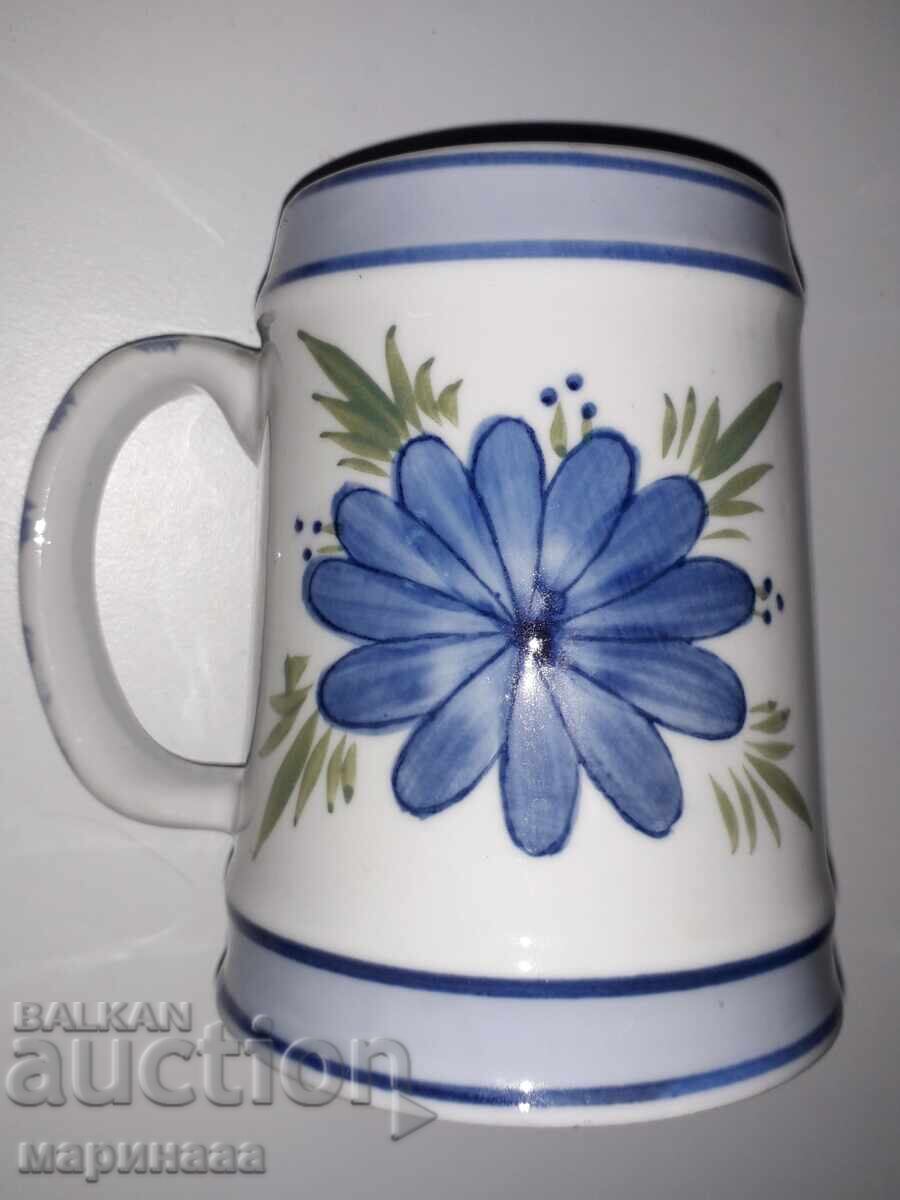 PORCELAIN MUG