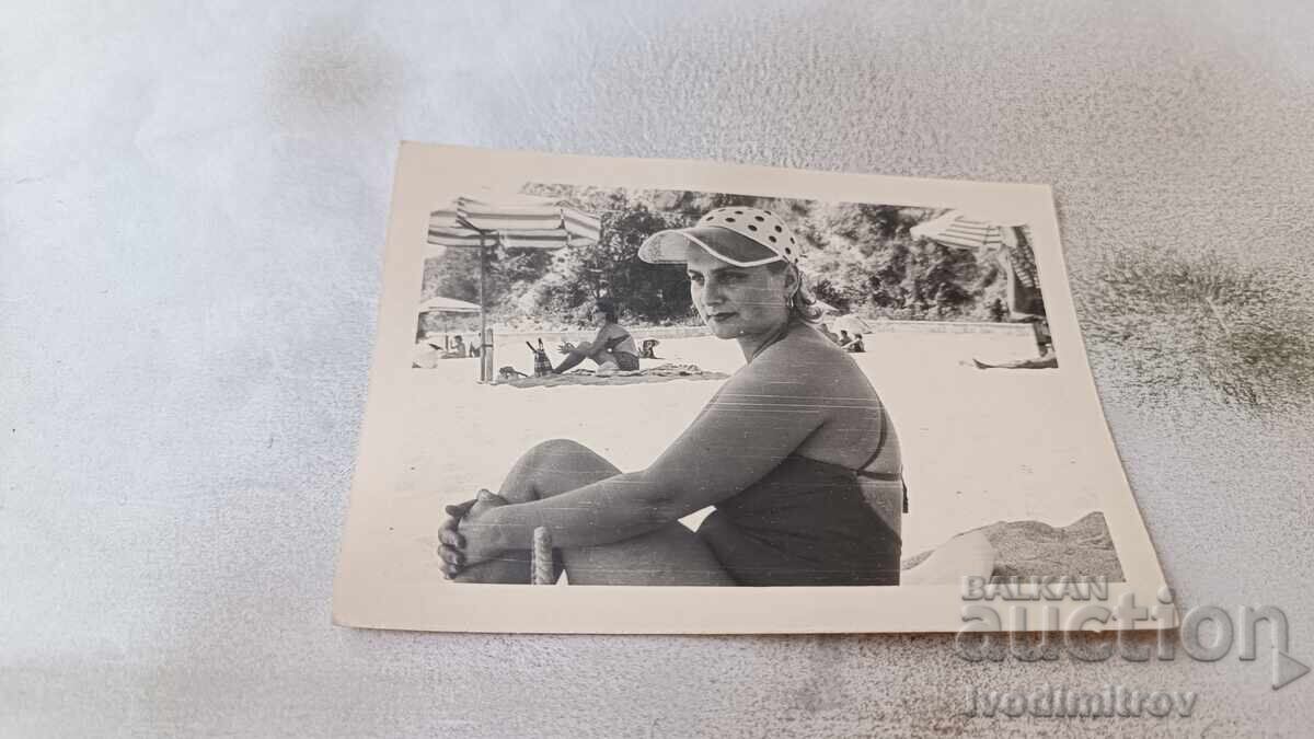 Снимка Жена на плажа