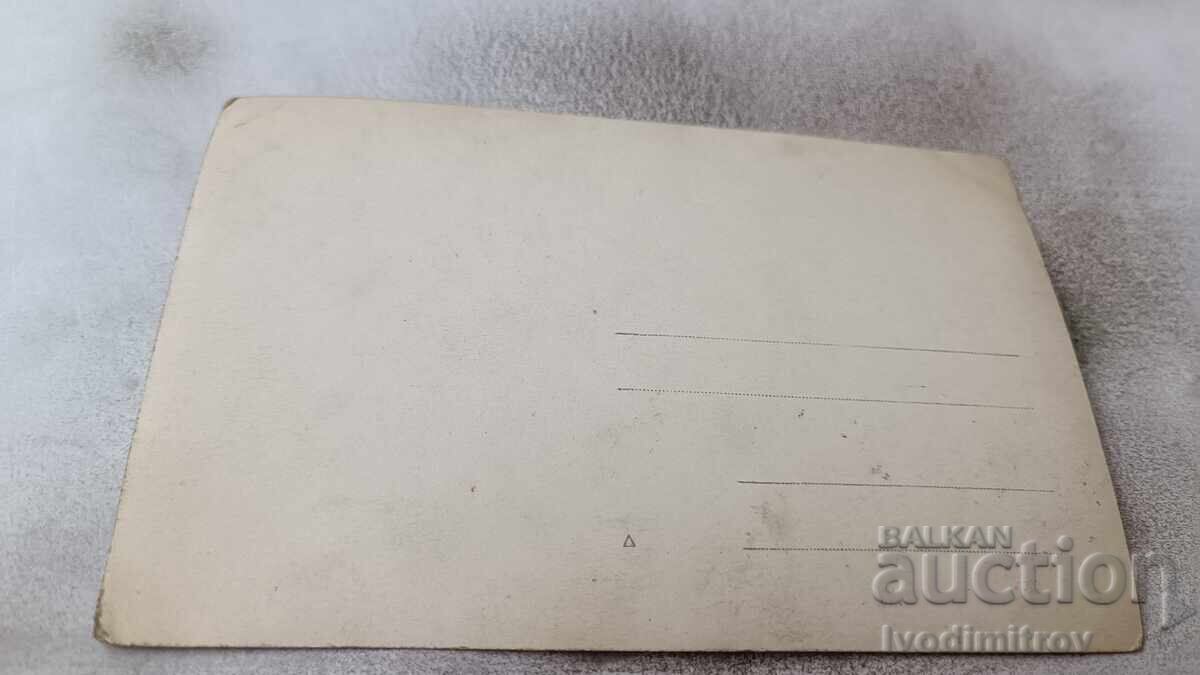 Photo Varna Young women boys and girls on the beach with price 3.45 BGN | € 1.76