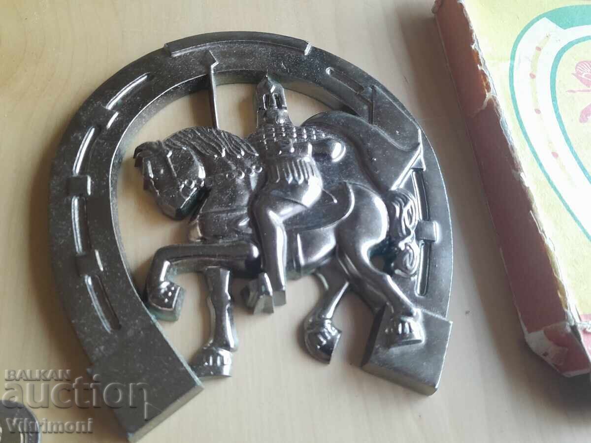 Livrarea Erou, panou URSS, metal, călăreț, potcoavă, figură