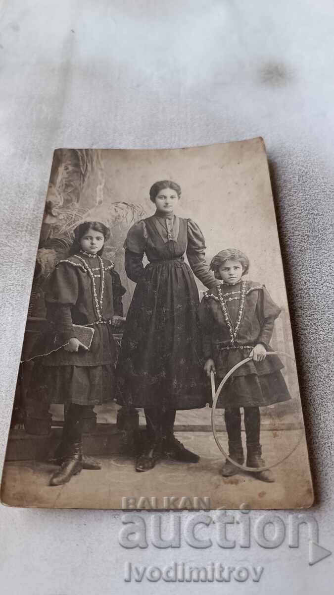 Photo Shumen Three Girls 1908