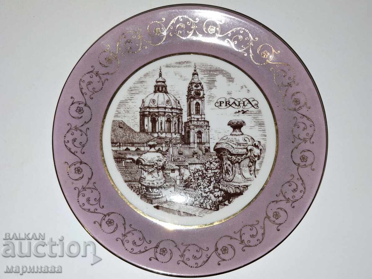 PLATE. PORCELAIN. CZECHOSLOVAKIA