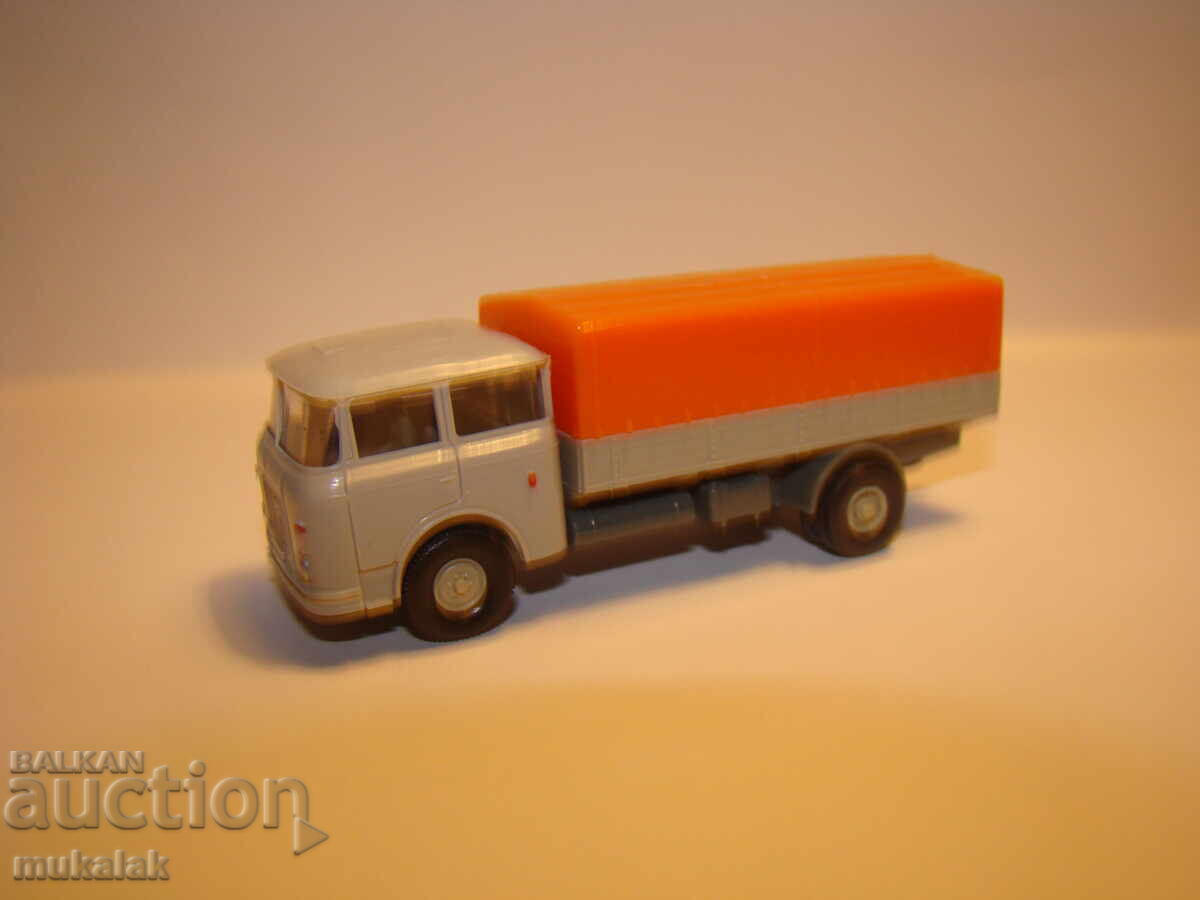 Auction PERMOT H0 1/87 SKODA TRUCK MODEL TROLLEY TRACTOR Auction PERMOT H0 1/87 SKODA TRUCK MODEL TROLLEY TRACTOR