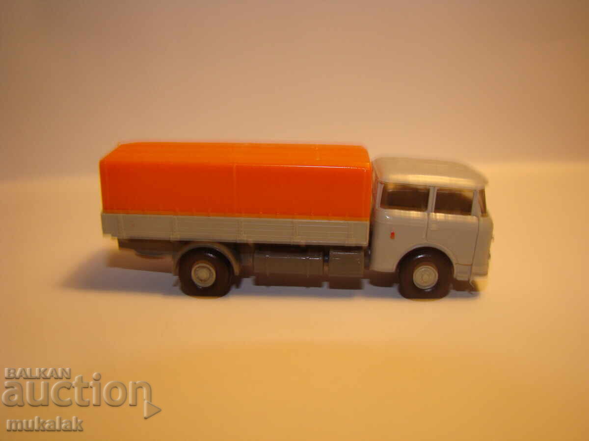 PERMOT H0 1/87 SKODA TRUCK MODEL TROLLEY TRACTOR