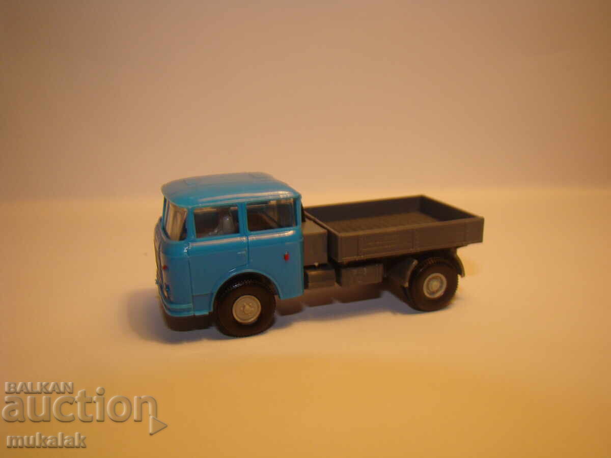 PERMOT H0 1/87 SKODA TRUCK MODEL TROLLEY TRACTOR