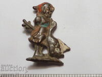 OLD RENAISSANCE BRONZE FIGURINE DWARF WITH GOOSE