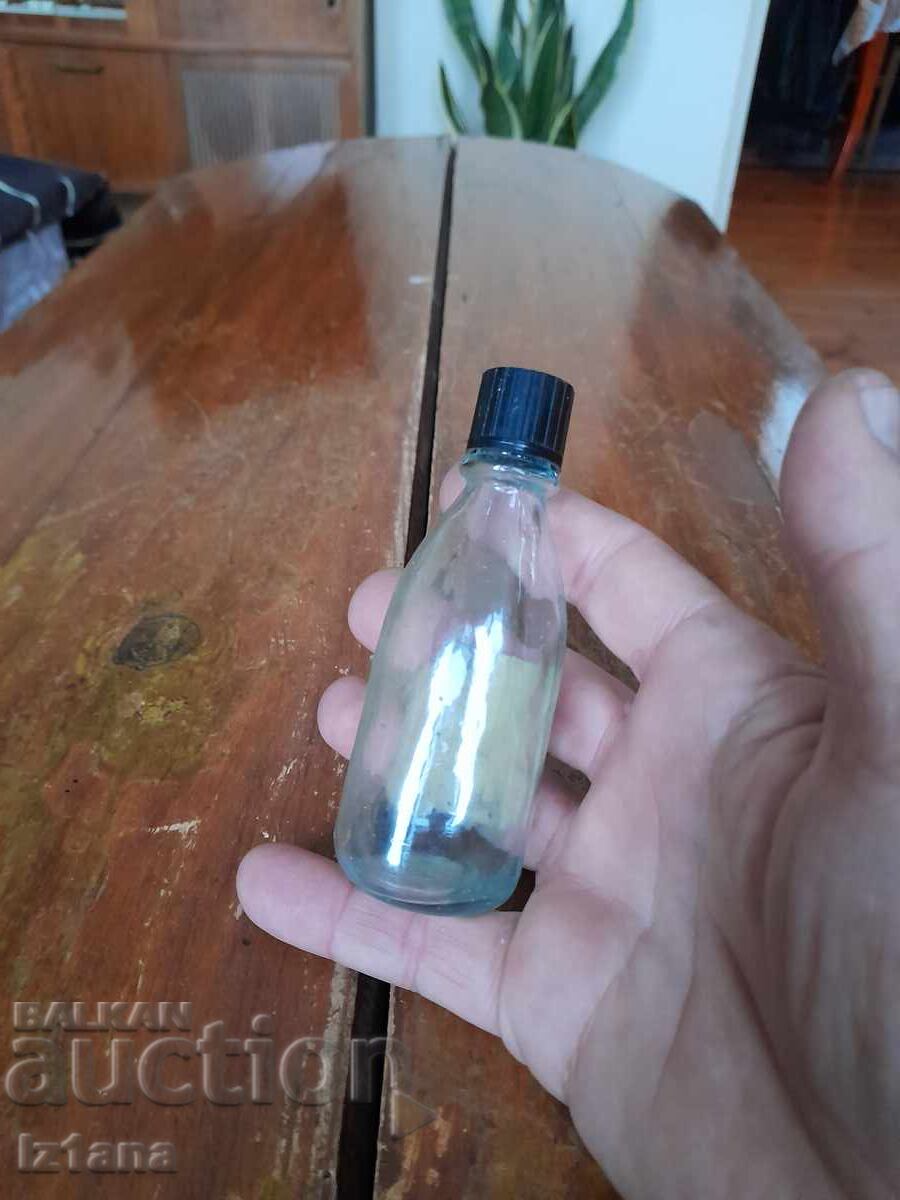 Δημοπρασία Ένα παλιό μπουκάλι κολόνια Ideal Δημοπρασία Ένα παλιό μπουκάλι κολόνια Ideal