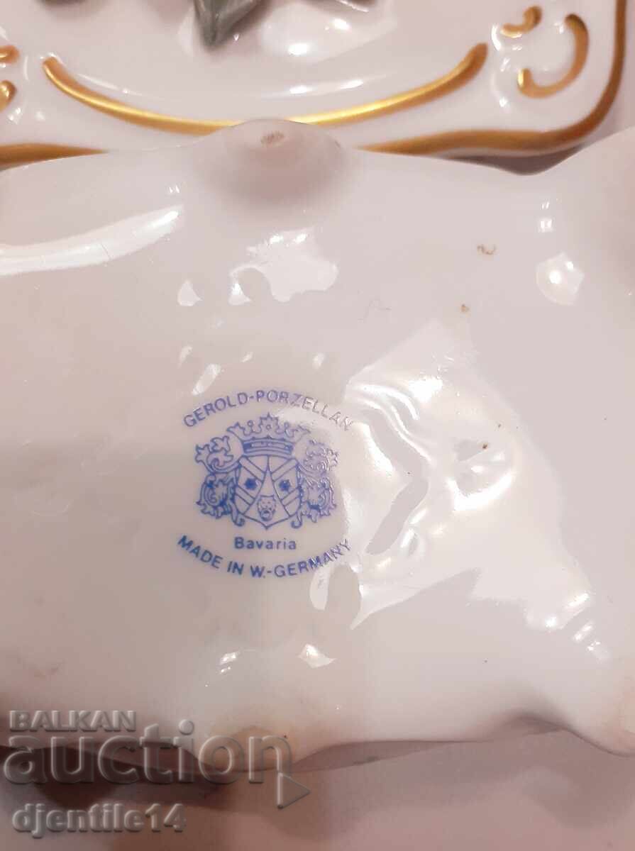 Porcelain box - 6 Porcelain box - 6