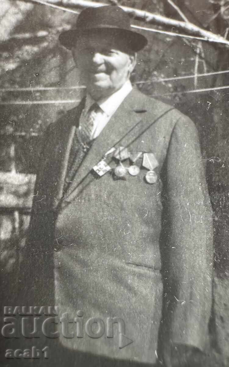 Veteran Orders Medals 50s with price 7.99 BGN | € 4.09 Veteran Orders Medals 50s with price 7.99 BGN | € 4.09