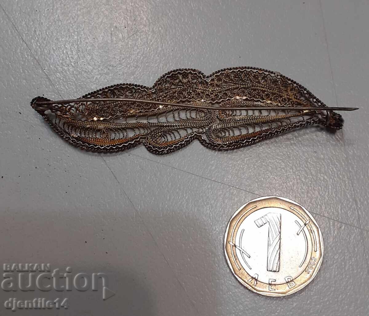 Brosa de argint cu preț 30.00 BGN | € 15.34