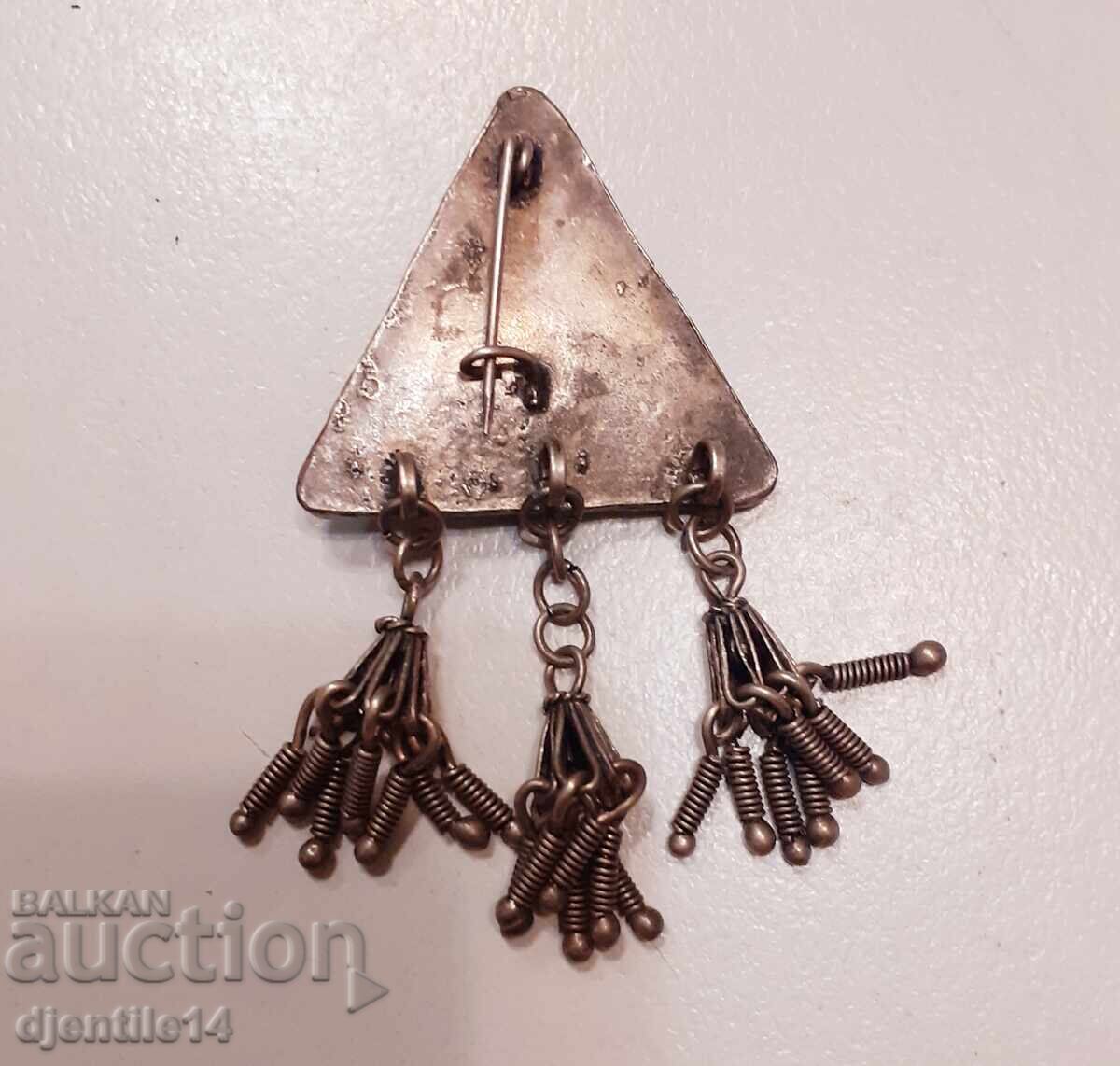 Silver filigree brooch with price 40.00 BGN | € 20.45 Silver filigree brooch with price 40.00 BGN | € 20.45