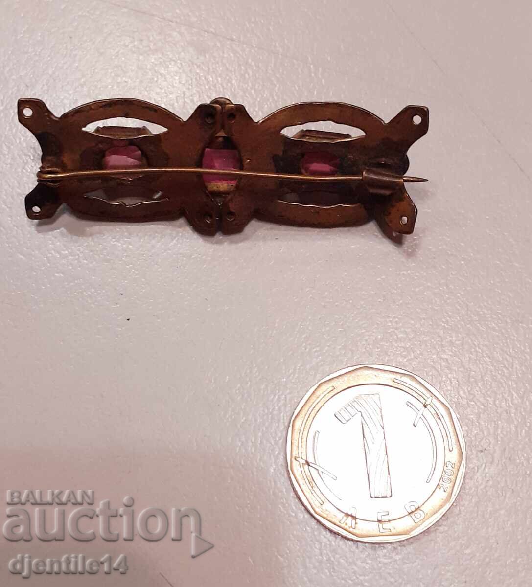 Brooch Old with price 30.00 BGN | € 15.34 Brooch Old with price 30.00 BGN | € 15.34