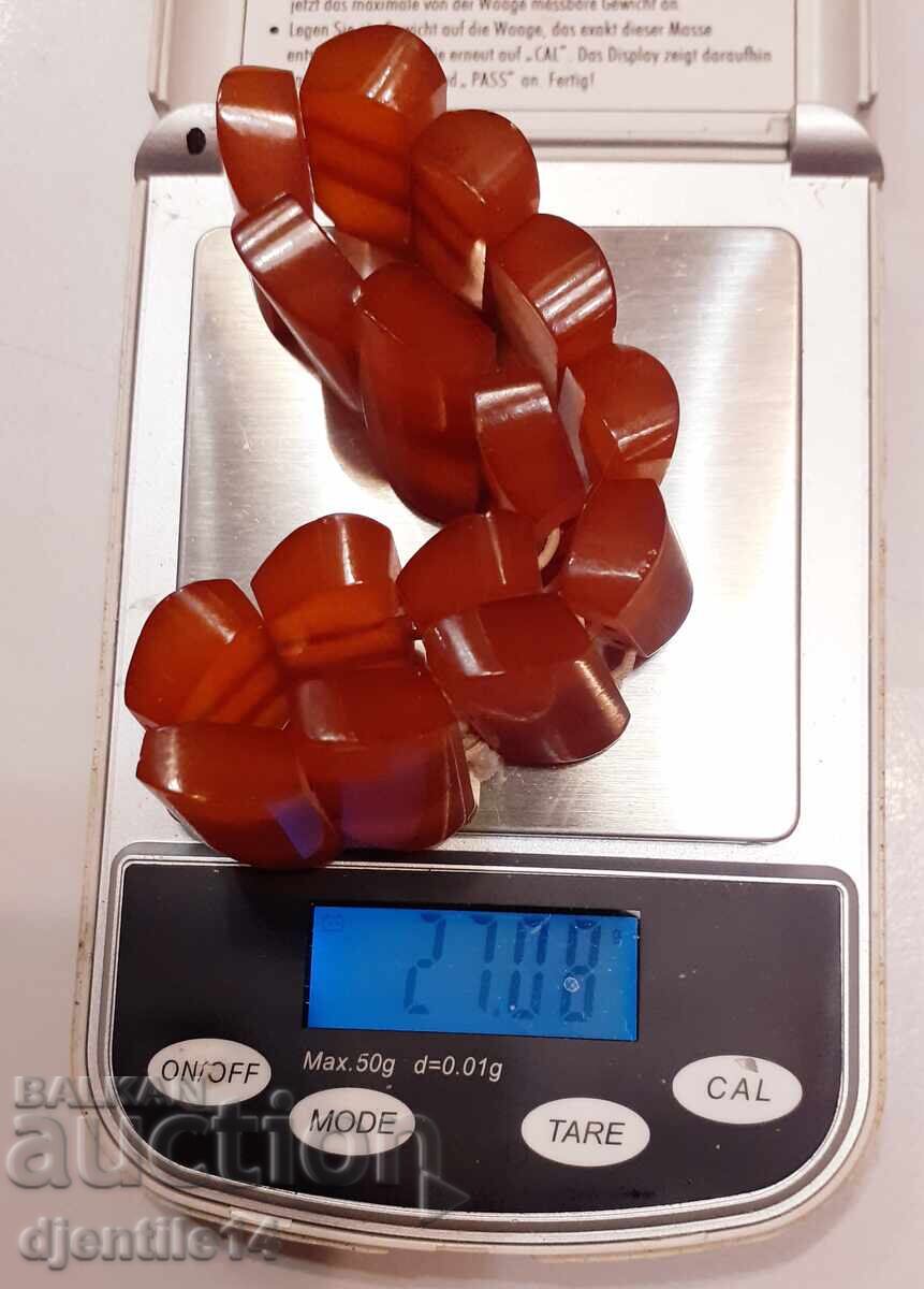 Amber bracelet with price 40.00 BGN | € 20.45 Amber bracelet with price 40.00 BGN | € 20.45