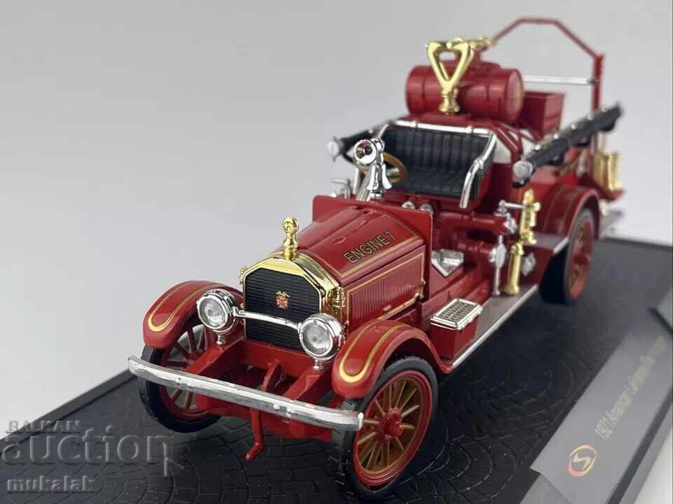 Auction 1:32 FIRE ENGINE FIREFIGHTER TROLLEY TOY MODEL Auction 1:32 FIRE ENGINE FIREFIGHTER TROLLEY TOY MODEL