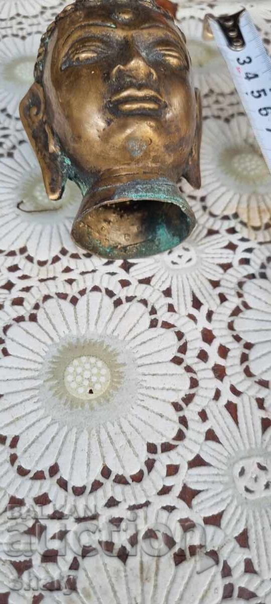 Auction Old bronze figure Auction Old bronze figure