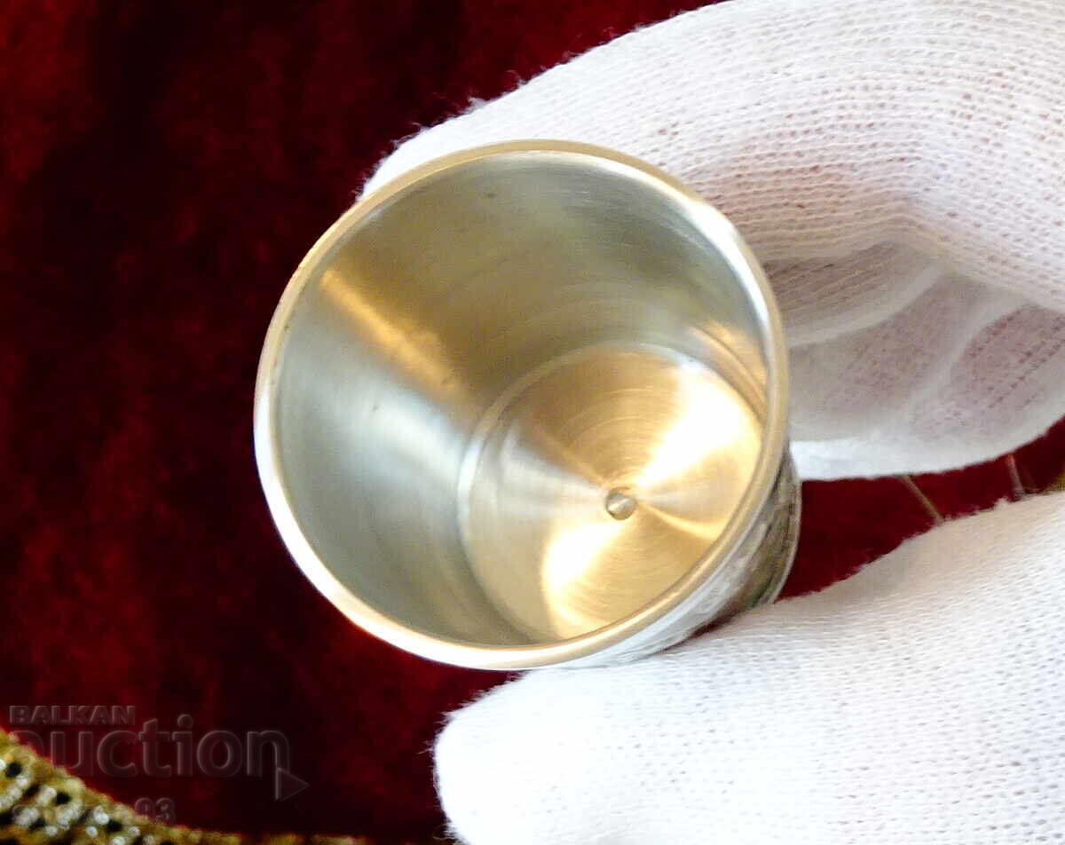 Κασσιτέρινες κούπες με Ελάφι, Σκύλο, κυνηγετικό θυρεό με τιμή 52.00 BGN | € 26.59 Κασσιτέρινες κούπες με Ελάφι, Σκύλο, κυνηγετικό θυρεό με τιμή 52.00 BGN | € 26.59