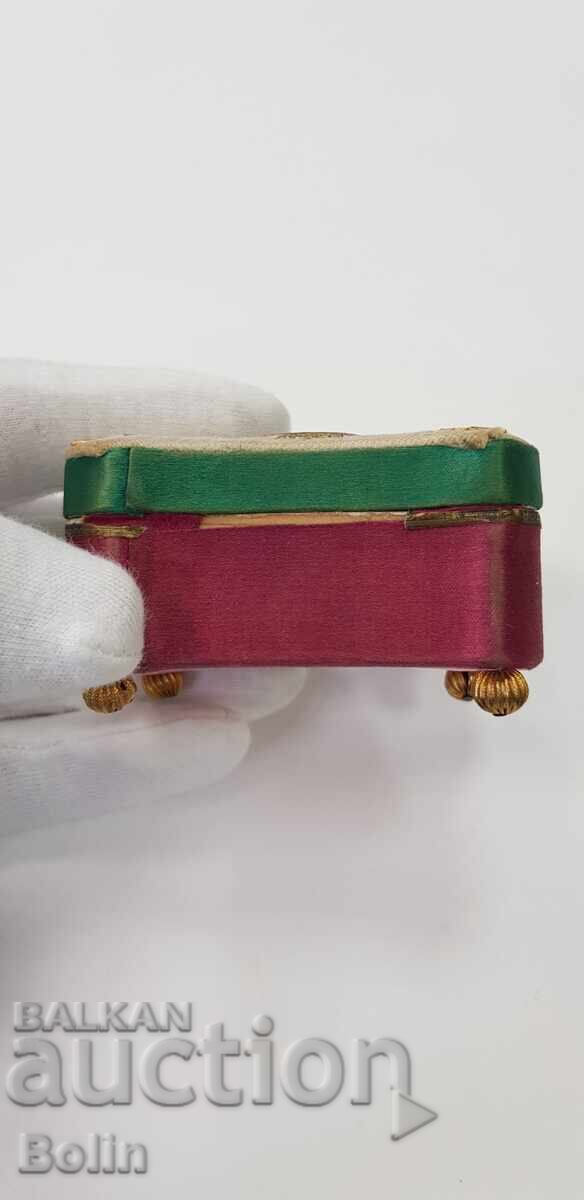 Delivery of Unique gift jewelry box Princess Evdokia Nadezhda Delivery of Unique gift jewelry box Princess Evdokia Nadezhda