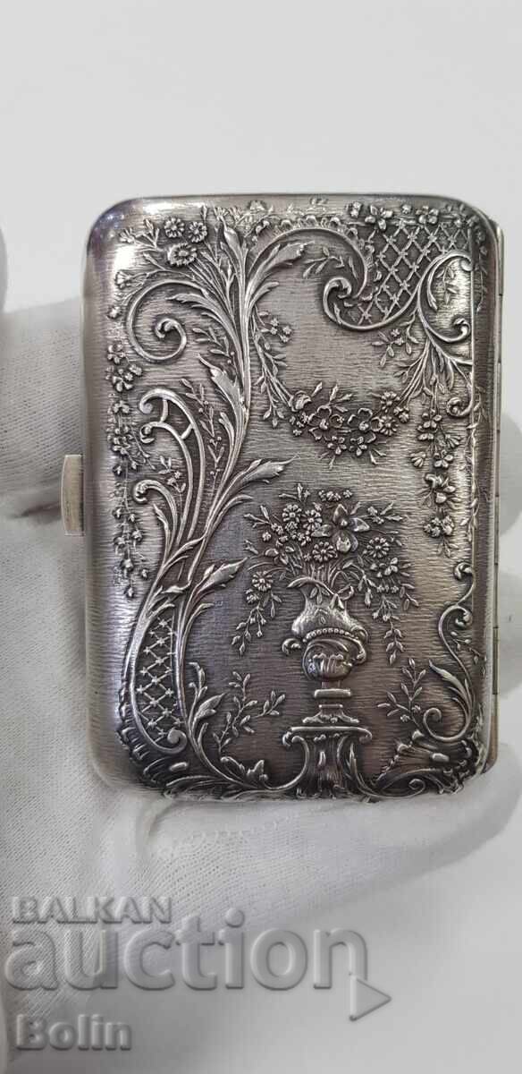 Beautiful silver snuffbox, box Europe Neo-Rococo 19th century with price 480.00 BGN | € 245.42 Beautiful silver snuffbox, box Europe Neo-Rococo 19th century with price 480.00 BGN | € 245.42