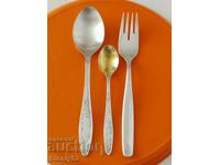 1 σετ επάργυρα μαχαιροπήρουνα.