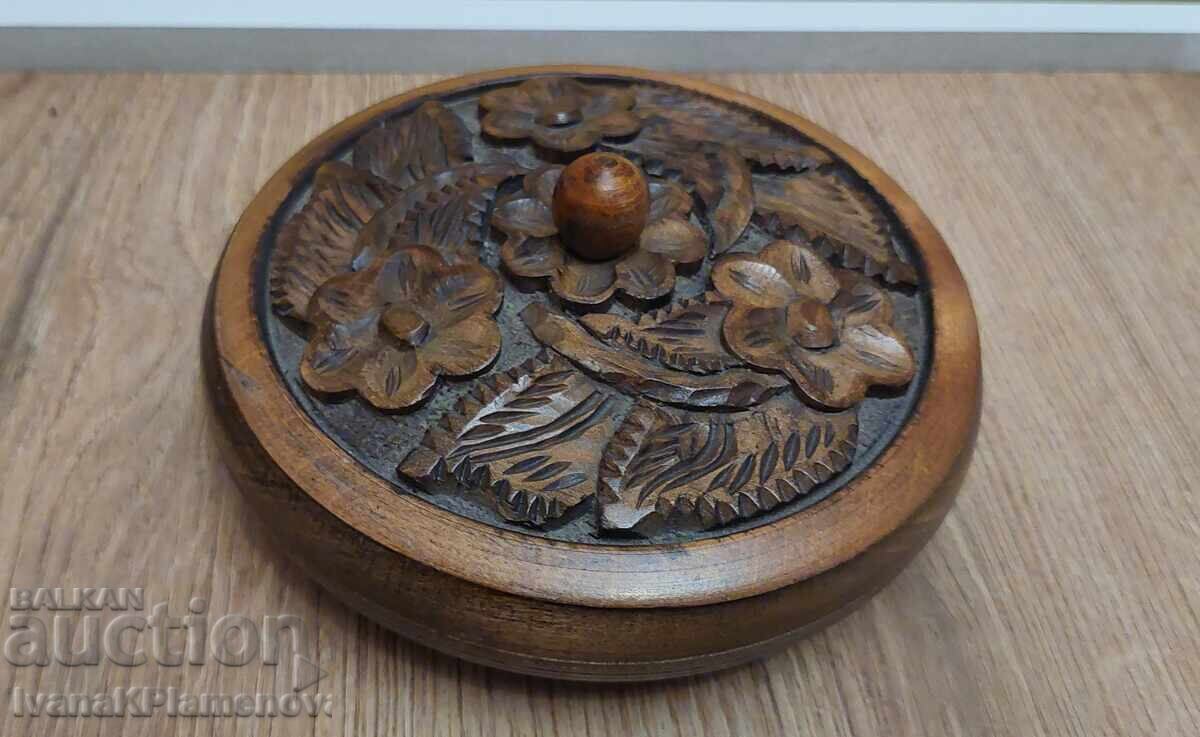 Кутия дърворезба за колекционери отлична Кутия дърворезба за колекционери отлична