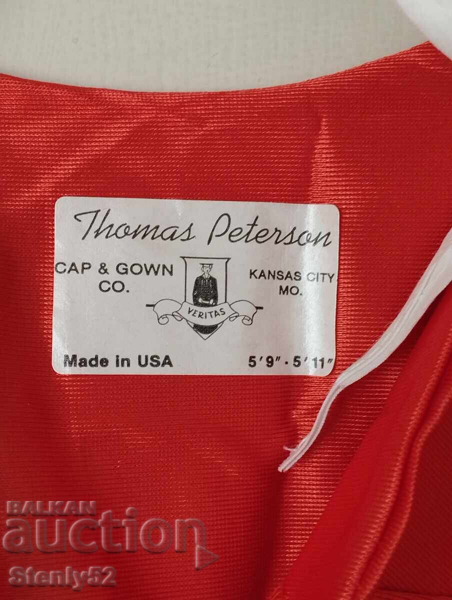 Delivery of Graduation gown with cap for 12th grade graduates from USA Delivery of Graduation gown with cap for 12th grade graduates from USA