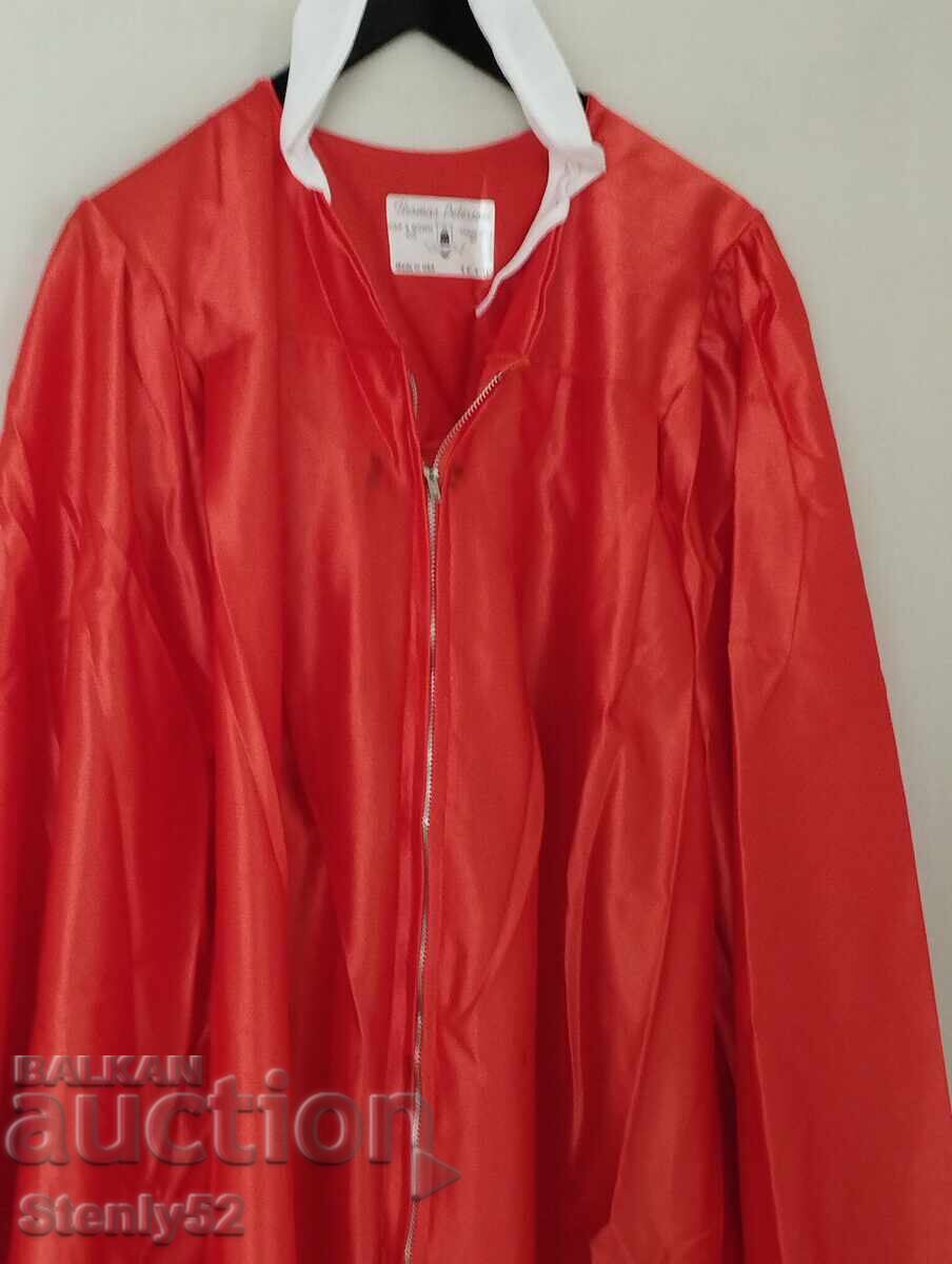 Graduation gown with cap for 12th grade graduates from USA - 5 Graduation gown with cap for 12th grade graduates from USA - 5