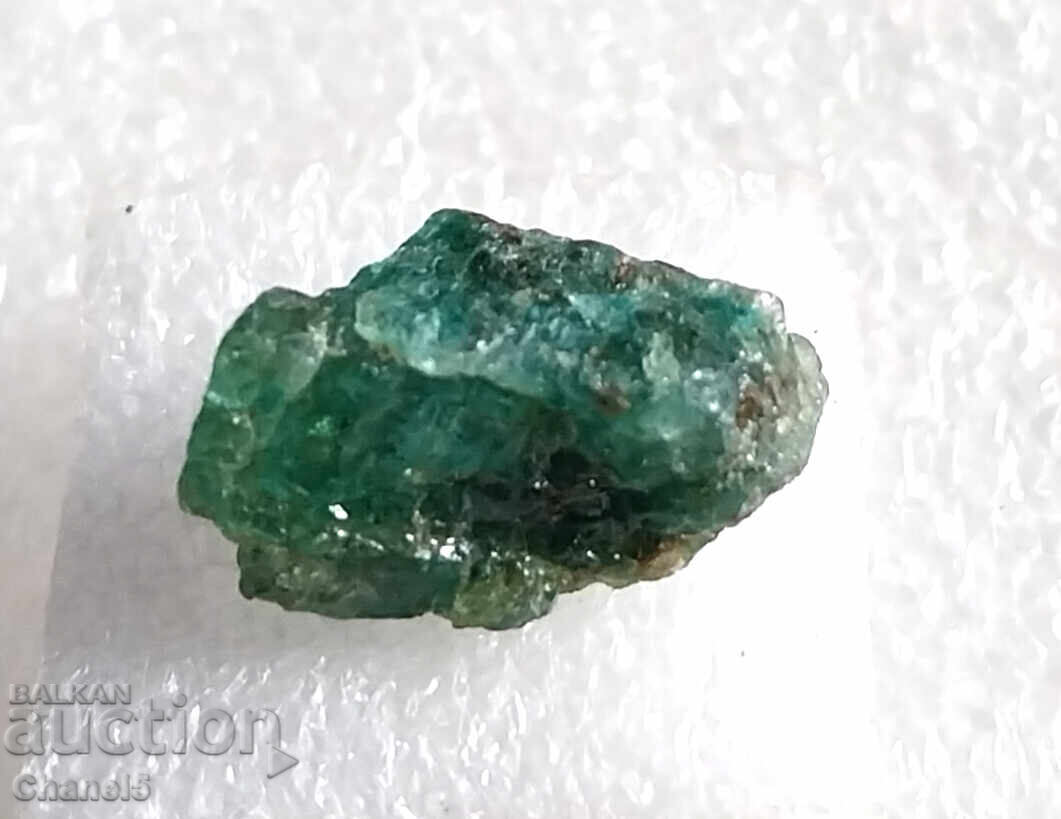NATURAL RAW EMERALD - 5.17 ct (663) with price 19.00 BGN | € 9.71 NATURAL RAW EMERALD - 5.17 ct (663) with price 19.00 BGN | € 9.71