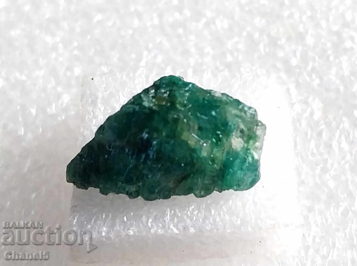 NATURAL RAW EMERALD - 5.97 ct (664) with price 19.90 BGN | € 10.17 NATURAL RAW EMERALD - 5.97 ct (664) with price 19.90 BGN | € 10.17