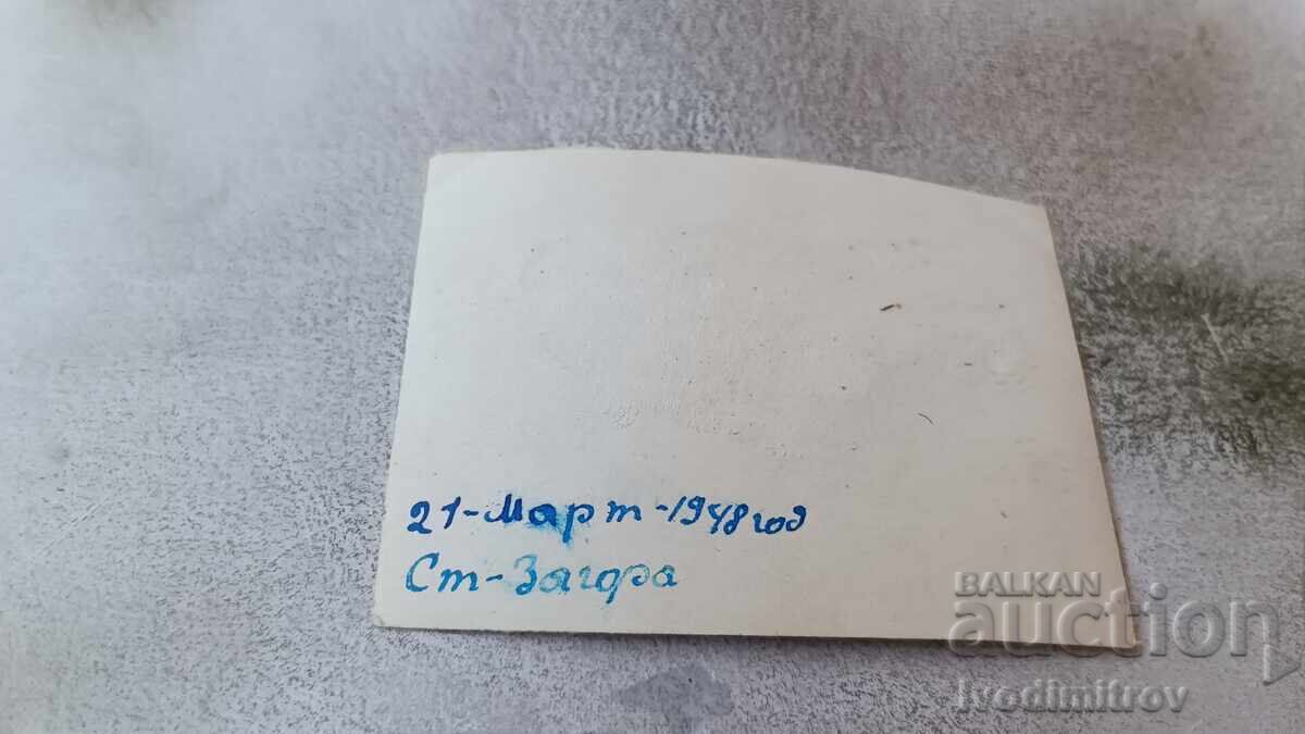 Φωτογραφία Στάρα Ζαγόρα Τέσσερα νεαρά κορίτσια με λαϊκές φορεσιές με τιμή 2.45 BGN | € 1.25 Φωτογραφία Στάρα Ζαγόρα Τέσσερα νεαρά κορίτσια με λαϊκές φορεσιές με τιμή 2.45 BGN | € 1.25