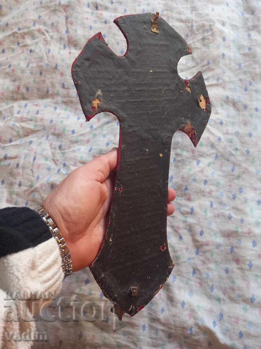 Auction CROSS CRUCIFIX OLD 36/19 CM Auction CROSS CRUCIFIX OLD 36/19 CM