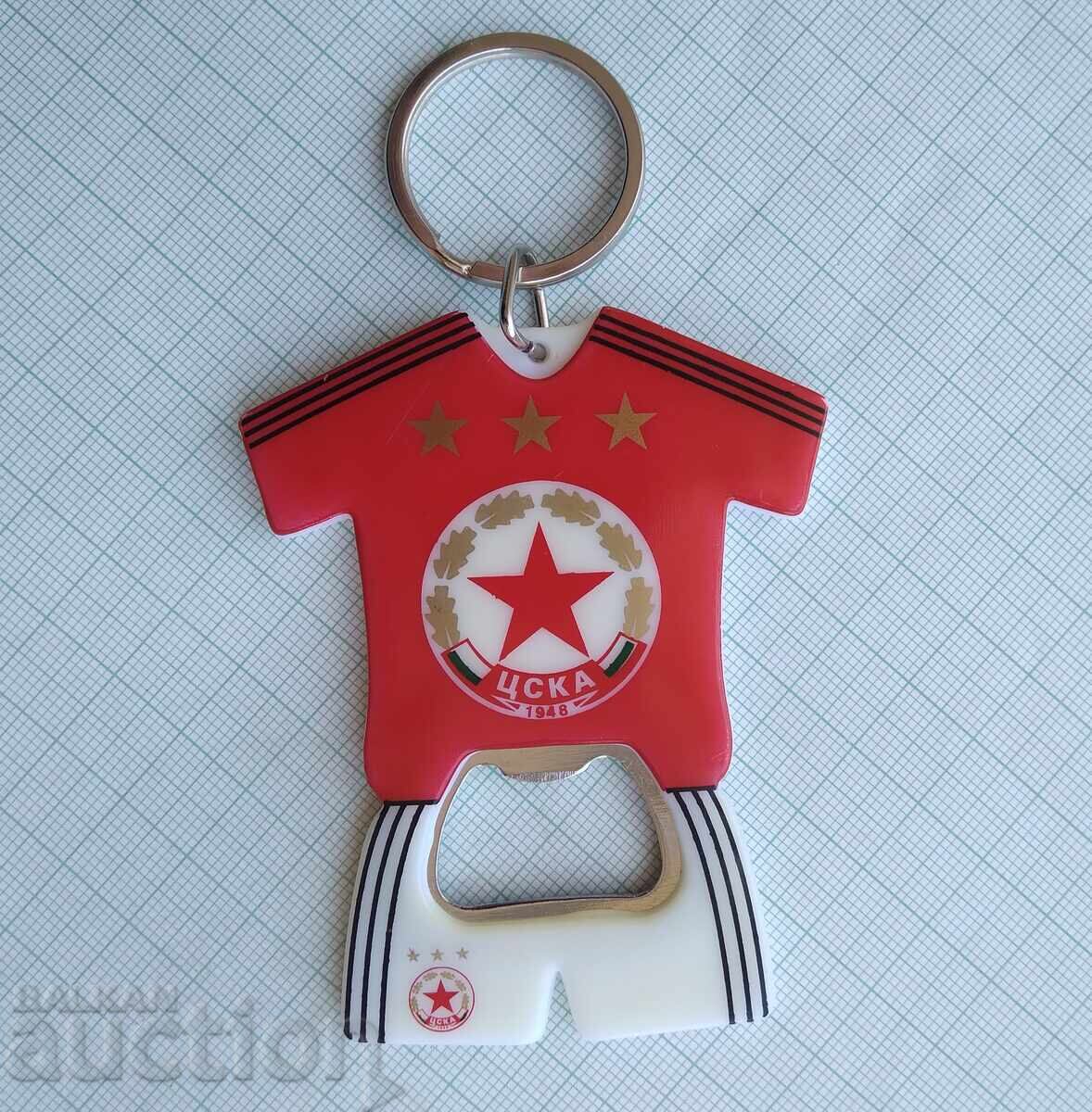 17674 Breloc - deschizător - CSKA cu preț 25.00 BGN | € 12.78