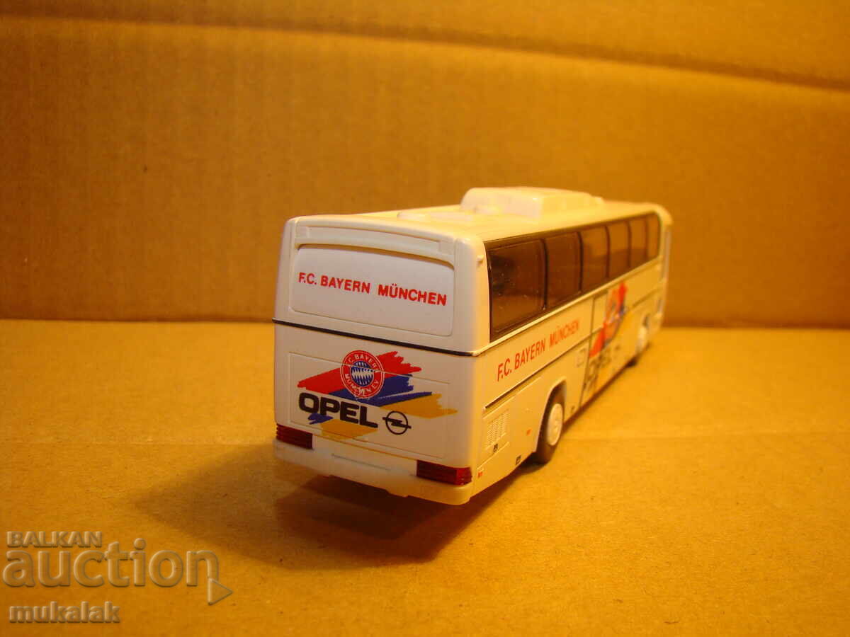 RIETZE H0 1/87 MERCEDES BENZ MODEL TROLLEY BUS - 5 RIETZE H0 1/87 MERCEDES BENZ MODEL TROLLEY BUS - 5