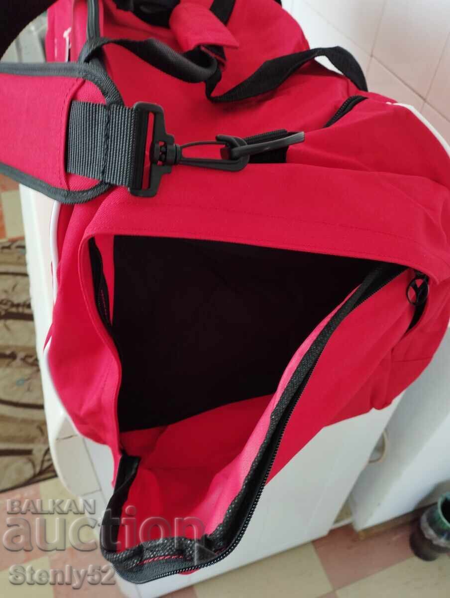 Παράδοση Αθλητική τσάντα, τσάντα "DIADORA" με διαστάσεις 65/35/35 cm.