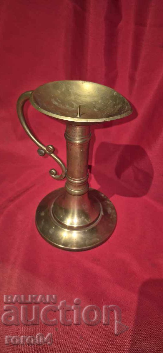Auction  LARGE OLD BRONZE / BRASS CANDLEHOLDER