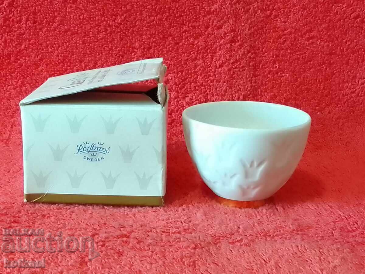 Cana veche din portelan Candia Sweden ambalaj original aurit cu preț € 18.50 | 36.18 BGN