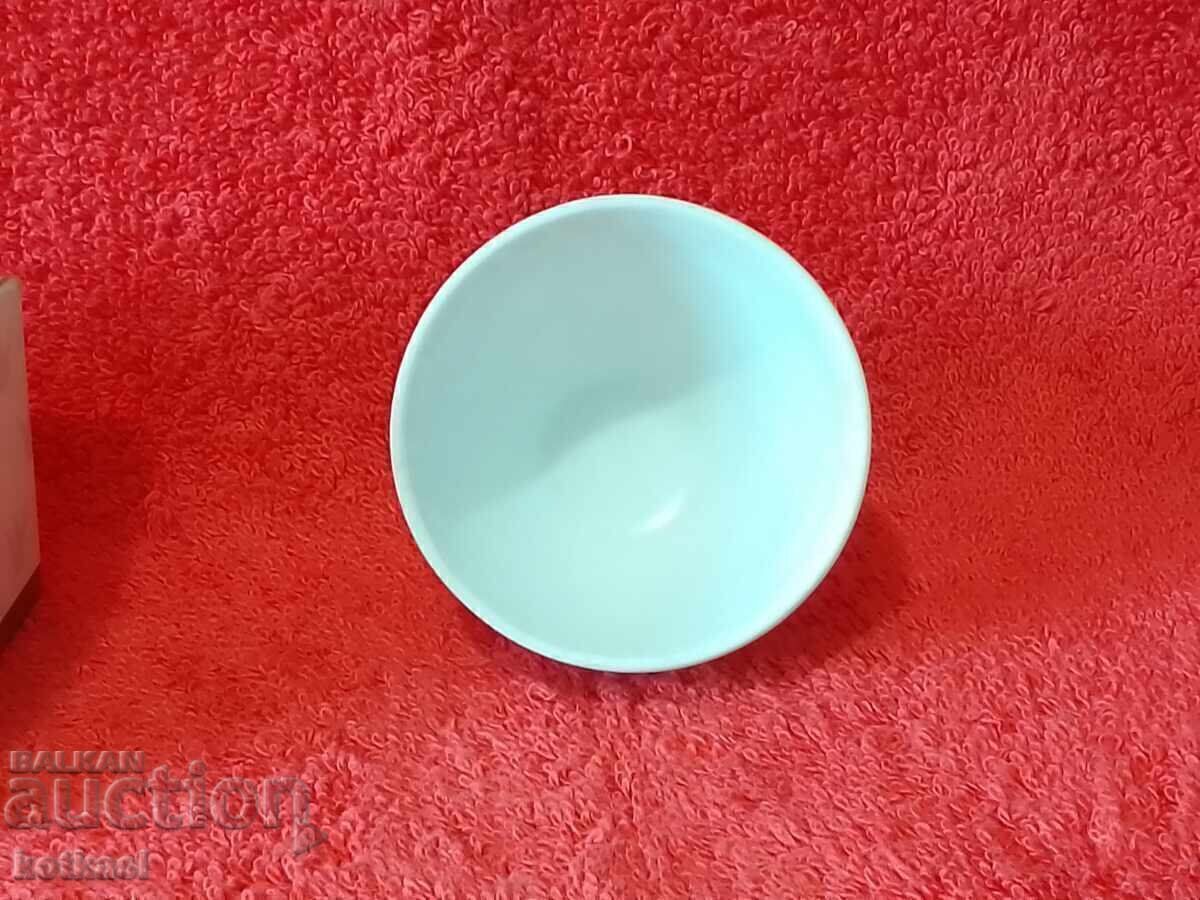 Licitație Cana veche din portelan Candia Sweden ambalaj original aurit Licitație Cana veche din portelan Candia Sweden ambalaj original aurit