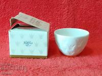 Cana veche din portelan Candia Sweden ambalaj original aurit