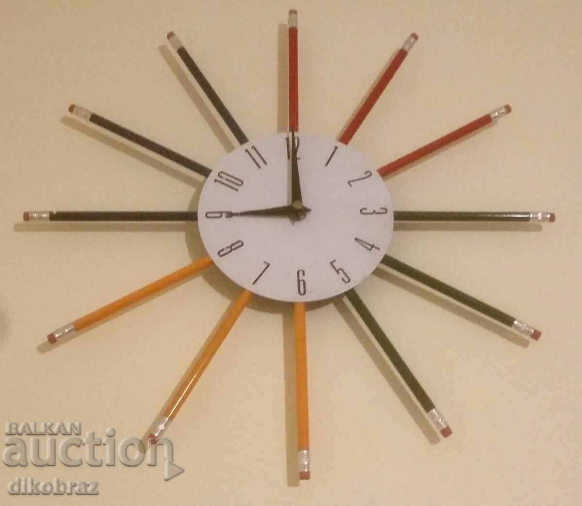 Quartz wall clock MOLIVI - from a penny. Works.